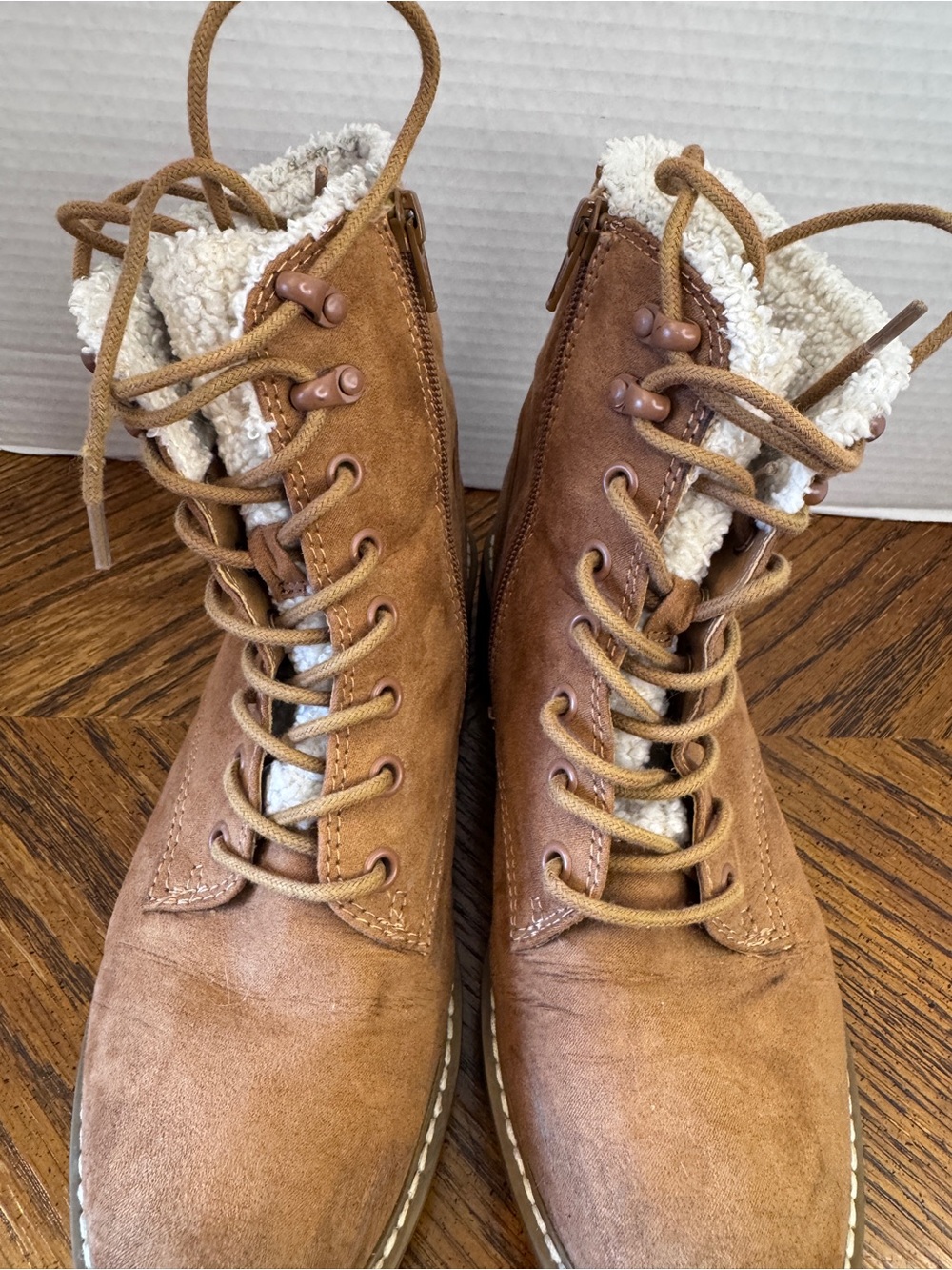 Universal Thread Tan Lace-Up Faux Fur Boots with Sherpa Trim Size 7